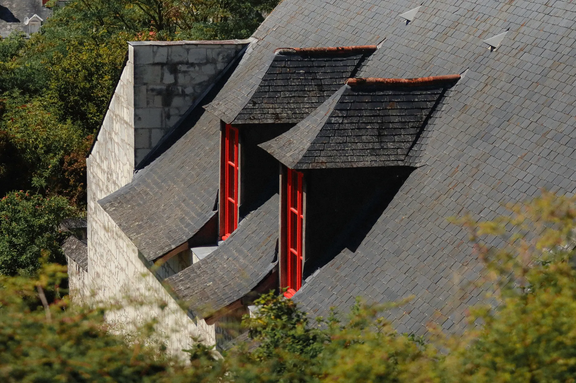 Slate Repair and Re-Fixing